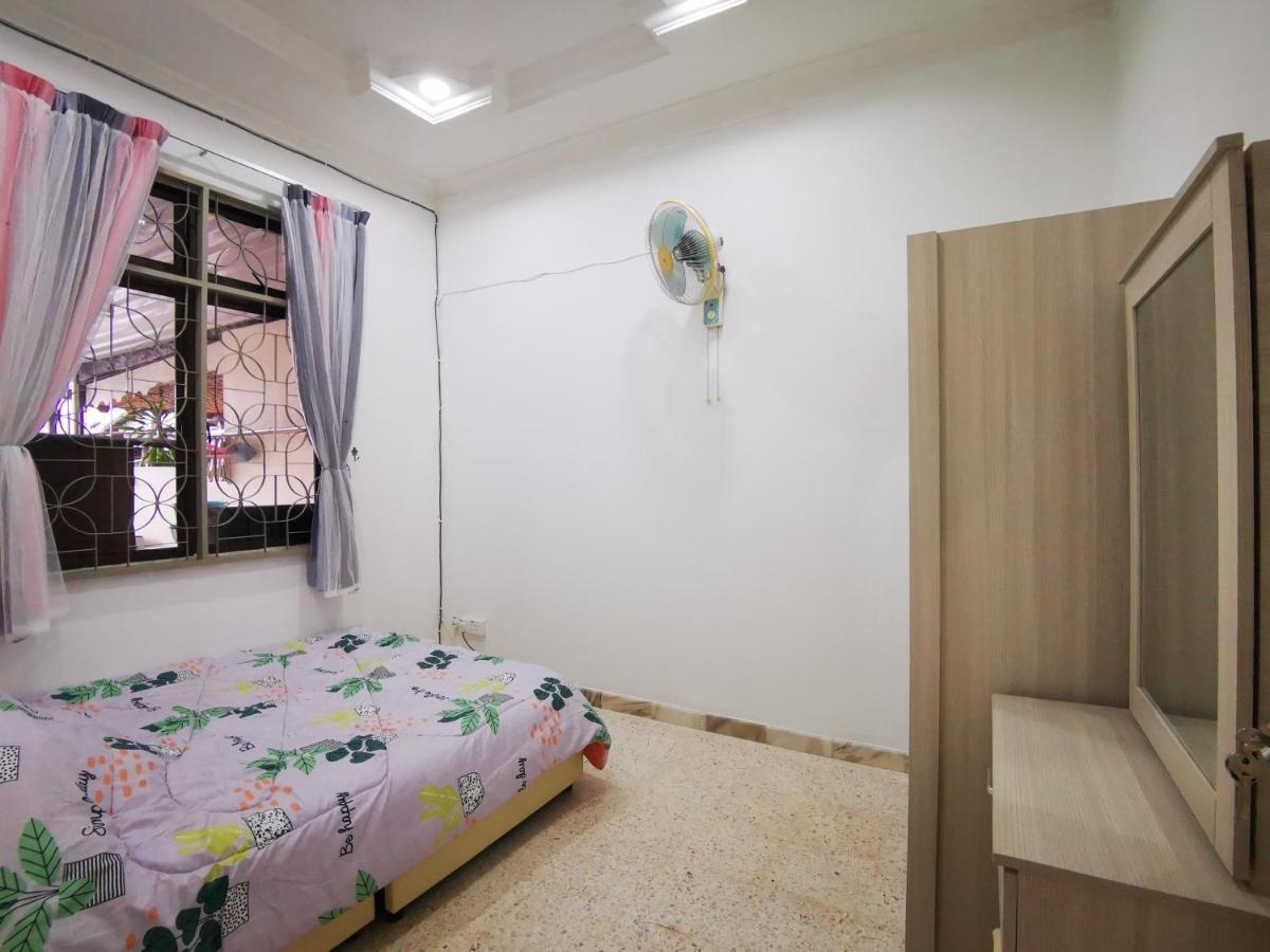 Bagan Terrace House Near To Sunway Carnival Mall, Seberang Jaya Villa บัตเตอร์เวิร์ท ภายนอก รูปภาพ